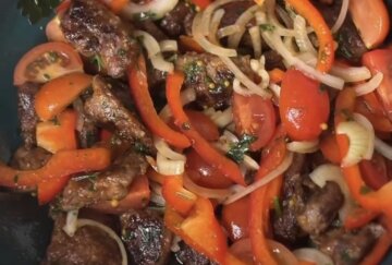 Салат с куриной печенью: фото скрин рецепта