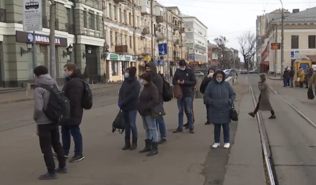 Українці під час карантину, скріншот: YouTube