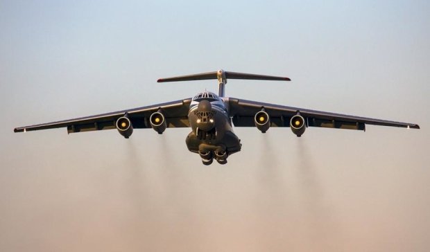 Кремль підняв у небо бойову авіацію