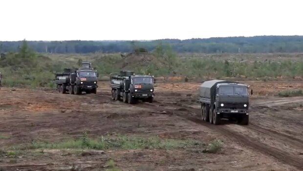 Військова техніка в білорусі. Фото: Youtube