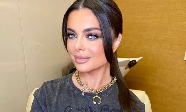 "Жовтим тюльпанам" Корольової 30 років: дружина Тарзана згадала "божеств" Пугачову, Ротару, Кобзона і Лещенка