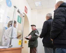 За путинские войны заплатит каждый российский старик: названы ужасные цифры
