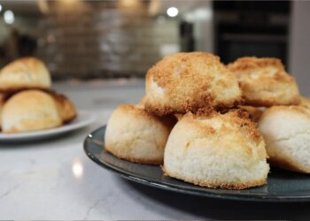 Кокосове печиво: легке, смачне і зовсім без борошна, рецепт