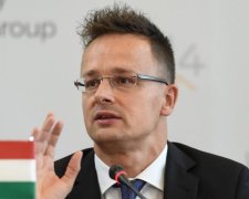 Україна в НАТО: Угорщина продовжує стромляти палиці в колеса