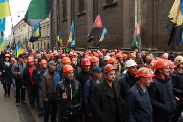 У Львові голодні шахтарі зважилися на відчайдушний крок, може статися найстрашніше: "Повідомте Зеленському..."