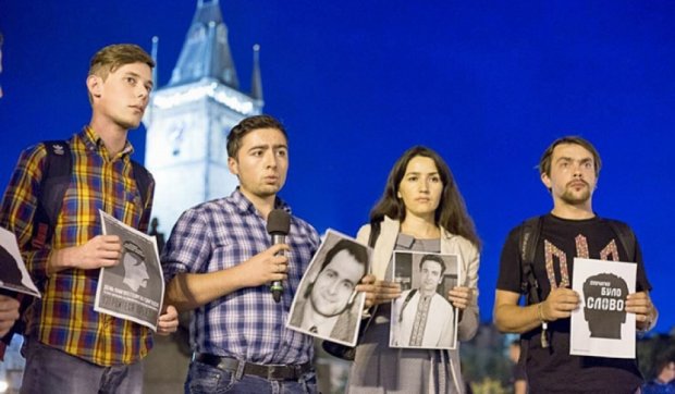 Крымские журналисты почтили память Гонгадзе в Чехии (фото)