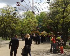 Мелітопольській русалці заборонили ходити без ліфчика: фото