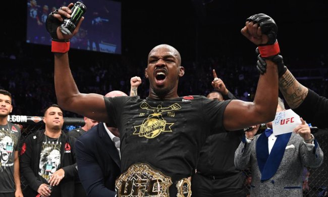 Джонс ярко победил Густафссона и стал чемпионом UFC: видео