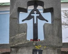 Мы помним! Украинцы почтили память жертв Голодомора 