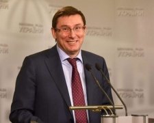 Подчиненные Луценко записывают за ним анекдоты