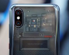 Xiaomi Mi 8 Explorer Edition раскусили: что скрывает популярный флагман