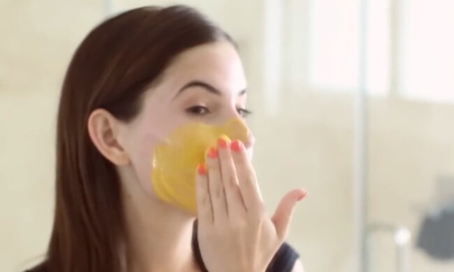 Маска для лица, фото: кадр из видео