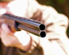 Резиновая лодка привела к убийству и суициду