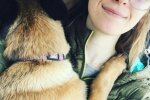 Дівчина і її собака