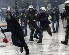 У Греції акції протесту та масові заворушення (відео)