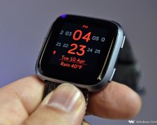 Перші фото розумних годинників Fitbit Versa 2 спливли в мережі