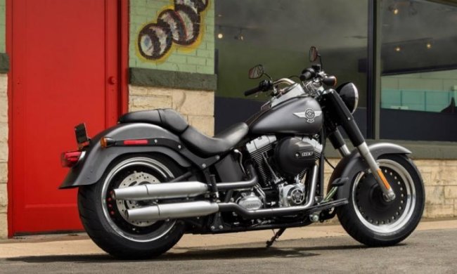 Harley-Davidson перетворить байкерів на супергероїв (ВІДЕО)