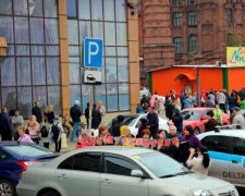 У семи російських містах оголосили масову евакуацію