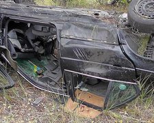 BMW слетел в кювет: двое погибших и двое в реанимации (фото)