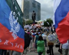 "ДНР" готується вступити до Євросоюзу, вже переходять на нові документи