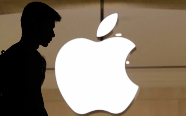 Українці зухвало відповіли за "російський Крим" Apple: "Нам пох*й"