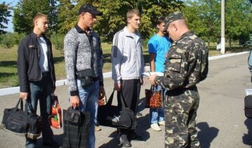 У Тернополі в газетах друкують списки тих, хто ховається від мобілізації