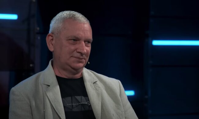Валерий Сахарук