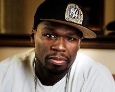 50 Cent вдарив фанатку посеред концерту