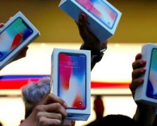 Відчай та біль: власники показали перші розбиті iPhone X