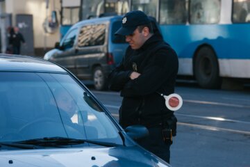 Штрафи для водіїв, фото: Вежа