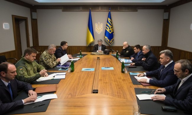 Воєнний стан в Україні: у Турчинова скликають екстрене засідання