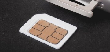 SIM-карти за паспортом: мобільний зв'язок в Україні