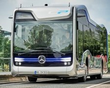 Mercedes выпустил беспилотный автобус на улицы Амстердама