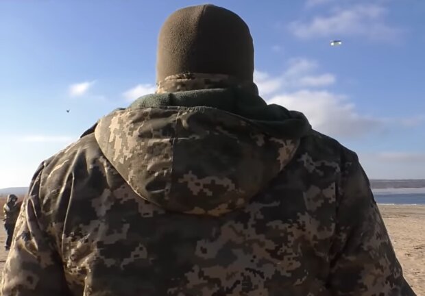 Украинские военные, кадр из видео