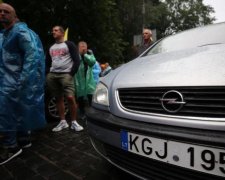 Евробляхи и пошлина: украинцам назвали цифры