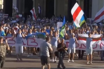 Протести в Білорусі, скріншот: YouTube