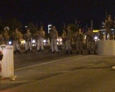 Бунтівники повністю захопили Стамбул