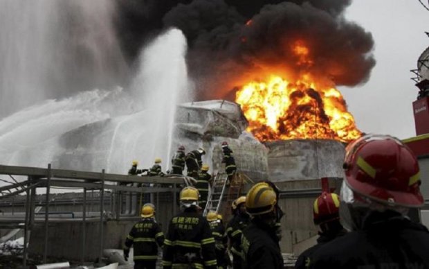 Взрыв на китайском заводе: много погибших и раненых