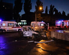 Протаранив легковик і спалахнув: в Києві BMW потрапив у жахливу ДТП, відео для "міцних горішків"