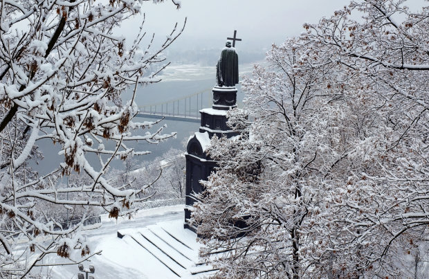 Погода на 5 січня: стихія поділила Україну навпіл