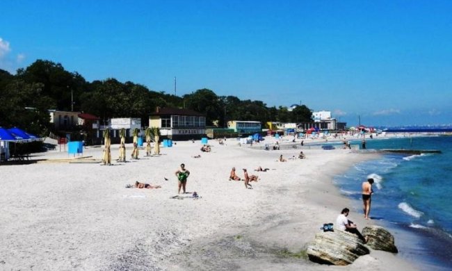 Не прошло и пол-лета: на одесских пляжах появился велопатруль