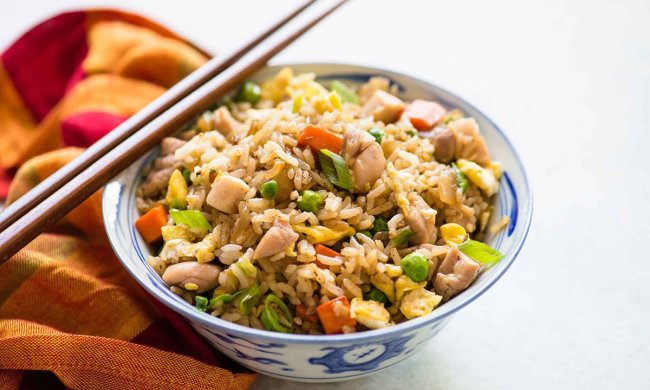 Смачно і корисно: курка з жасминовим рисом