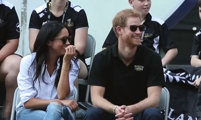 Меган Маркл и принц Гарри, скриншот из видео