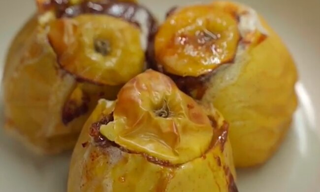 Запеченные яблоки от Евгения Клопотенка, instagram.com/klopotenko