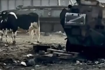Розбита техніка окупантів. Фото: YouTube