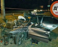 Жуткое ДТП в столице: девушке разорвало голову (фото, видео)