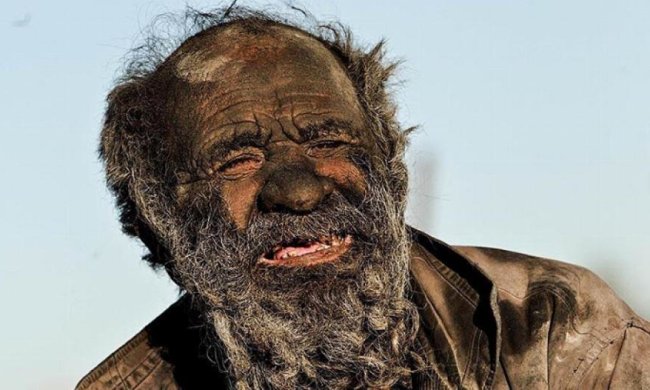 Иранский дедушка не моется уже более 60 лет (фото)