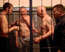 Тюремные авторитеты тянут украинских детей в криминал