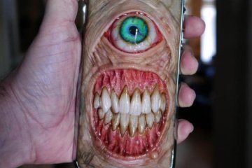 iPhone X почав поїдати своїх господарів