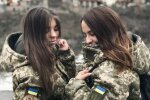 Украинки в ВСУ, скриншот: YouTube